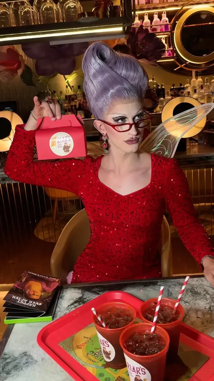 Shrek Drag & Cocktail Experience